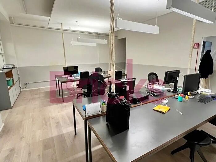 Casa con 6 locali in vendita in Via Francesco d'Ovidio, Milano