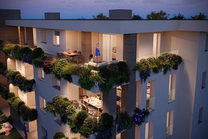 Appartamento quadrilocale in vendita in Via Aprile, Fino Mornasco