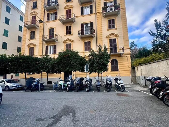 Appartamento con 5 locali in vendita in La Spezia