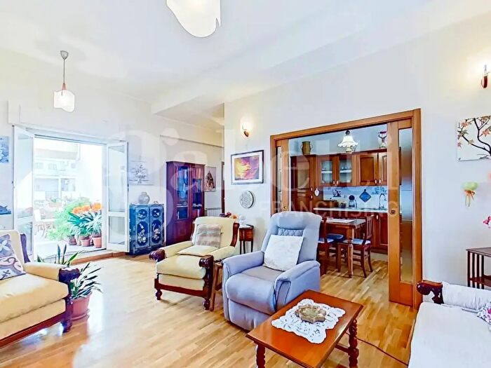 Appartamento trilocale in vendita in Via Orazio dello Sbirro, Roma