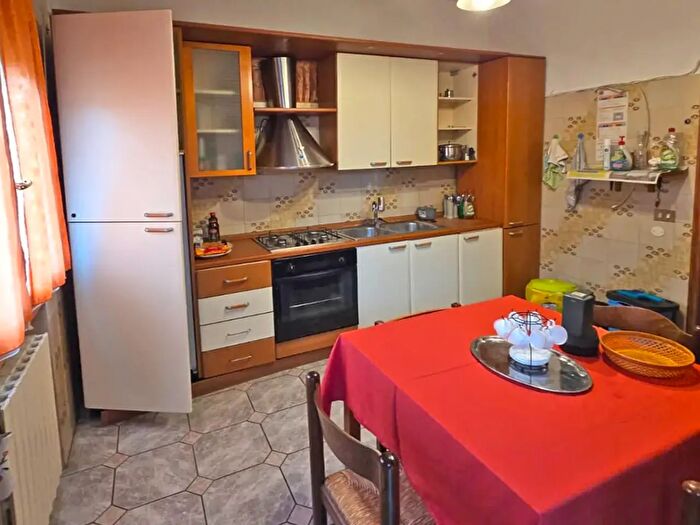 Appartamento quadrilocale in vendita in Via Claudia, Maranello