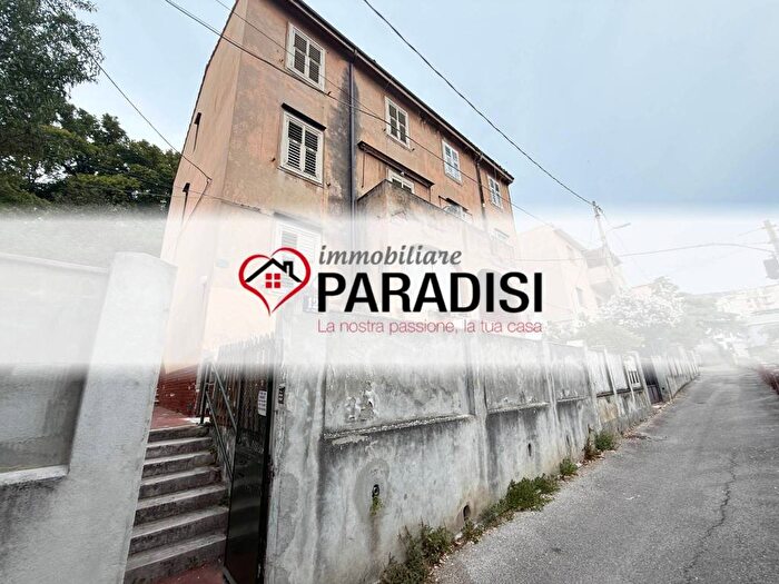 Appartamento quadrilocale in affitto in Via Albio Tibullo, Scorcola, Trieste