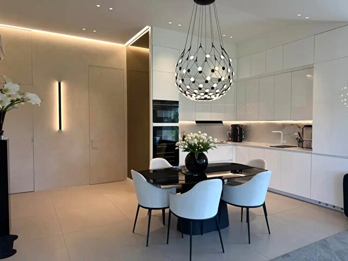 Appartamento con 5 locali in vendita in Sirmione