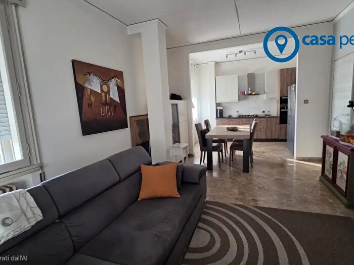 Appartamento trilocale in vendita in Vicolo Adigetto, Rovigo