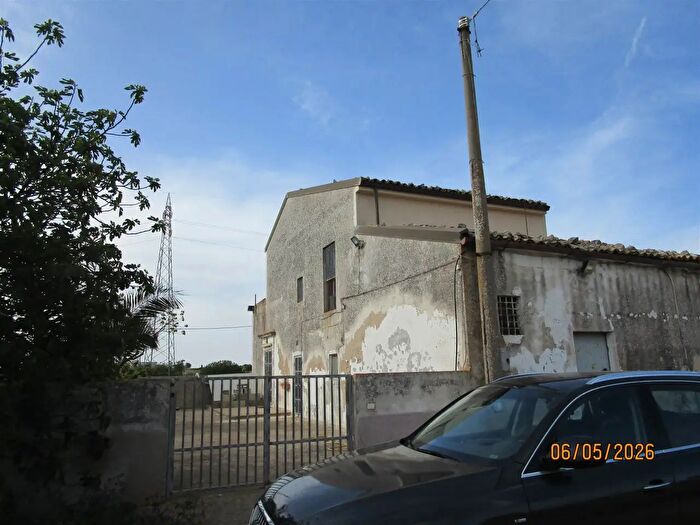Casa con 5 locali in affitto in Ragusa