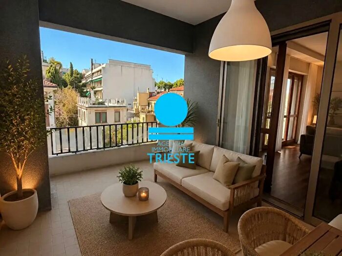 Appartamento con 5 locali in vendita in Via Vanzolini, Pesaro