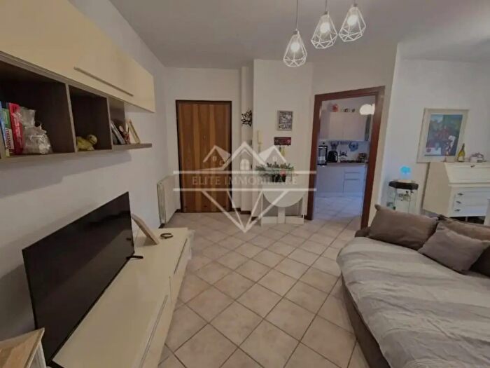 Appartamento con 5 locali in vendita in Carrara