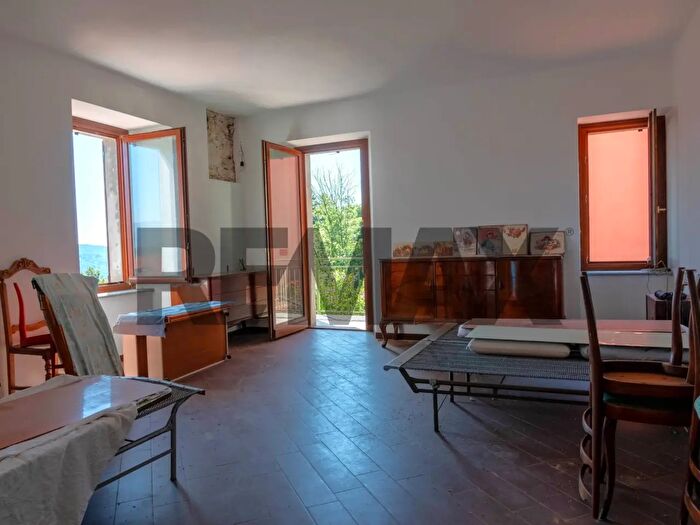 Casa con 5 locali in vendita in Via Canonico Rinaldi, Madonna Del Sasso