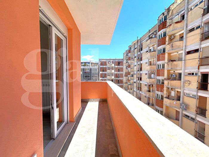 Appartamento bilocale in vendita in Via dei Sabelli, Roma