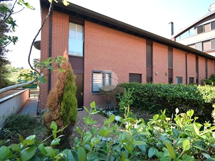 Appartamento trilocale in vendita in Via della Cascinetta, Agrate Brianza
