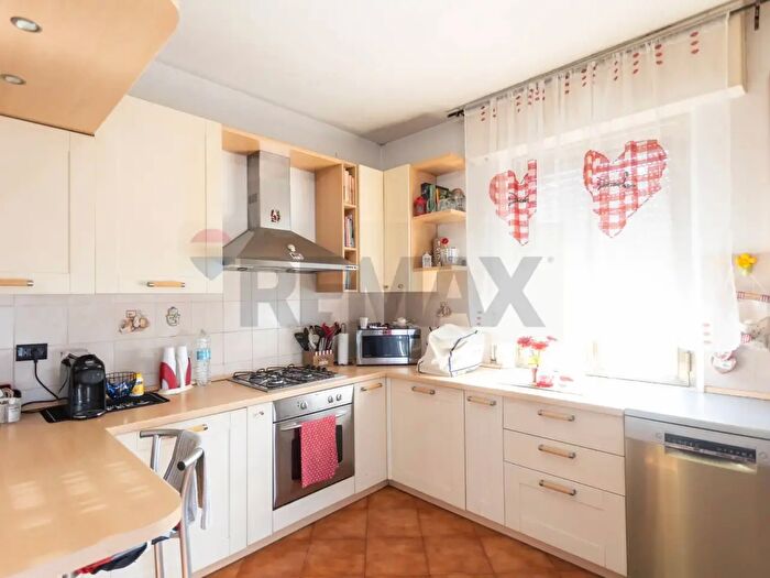 Appartamento quadrilocale in vendita in Via Guido Rossa, Fontanellato