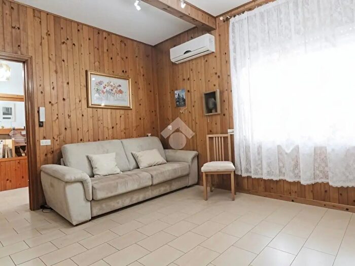 Casa trilocale in vendita in Via Berna, Isola Di Capo Rizzuto