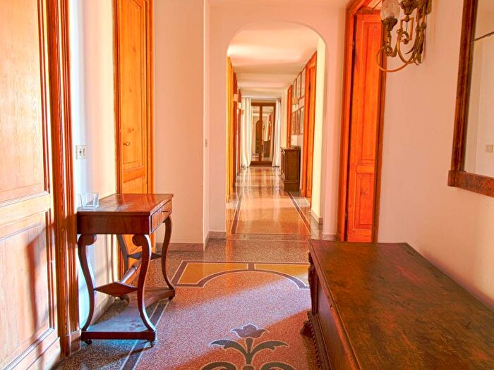 Appartamento con 5 locali in affitto in Via Boncompagni, Sallustiano, Roma
