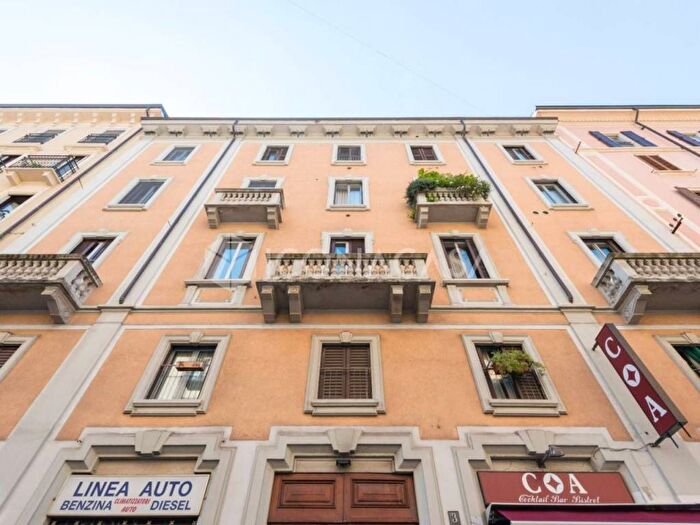 Appartamento trilocale in affitto in Via Lecco, Porta Venezia, Milano