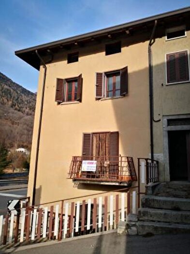 Casa con 6 locali in vendita in Ponte Di Legno