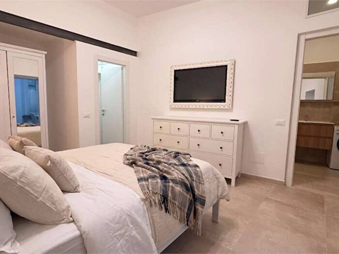Appartamento bilocale in affitto in Villa Olmo, Como