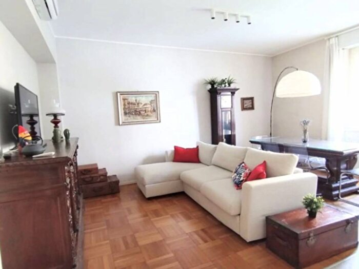 Appartamento trilocale in affitto in Cadore, Milano