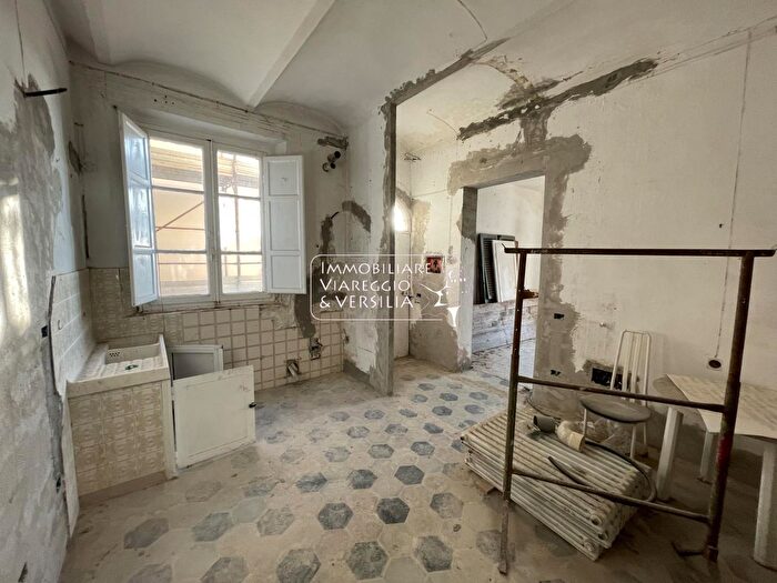 Appartamento con 5 locali in vendita in Via Piana, Palaia