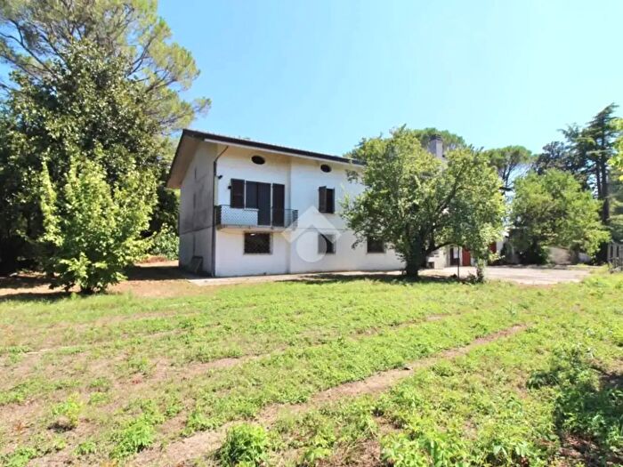 Casa con 14 locali in vendita in Via Mocenigo, Fossalta Di Portogruaro