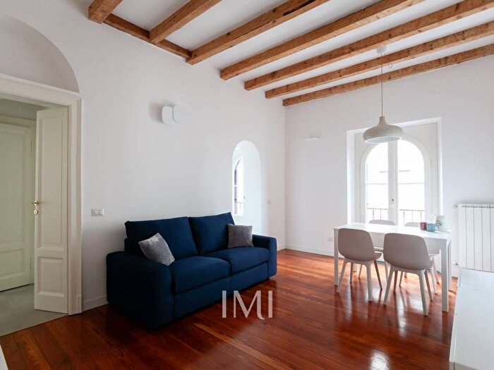 Appartamento trilocale in affitto in Via Conchetta, Ascanio Sforza, Milano