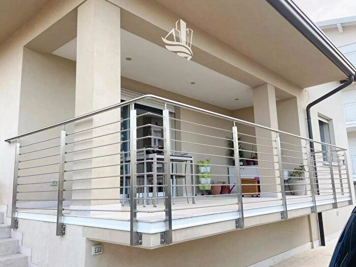 Casa con 7 locali in vendita in Via Pratomaggiore, Desenzano Del Garda