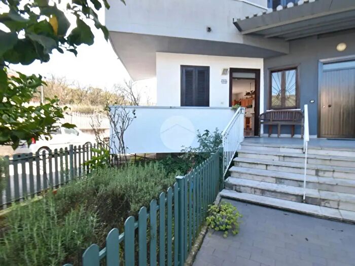 Appartamento quadrilocale in vendita in Via Cannetiello, Agropoli