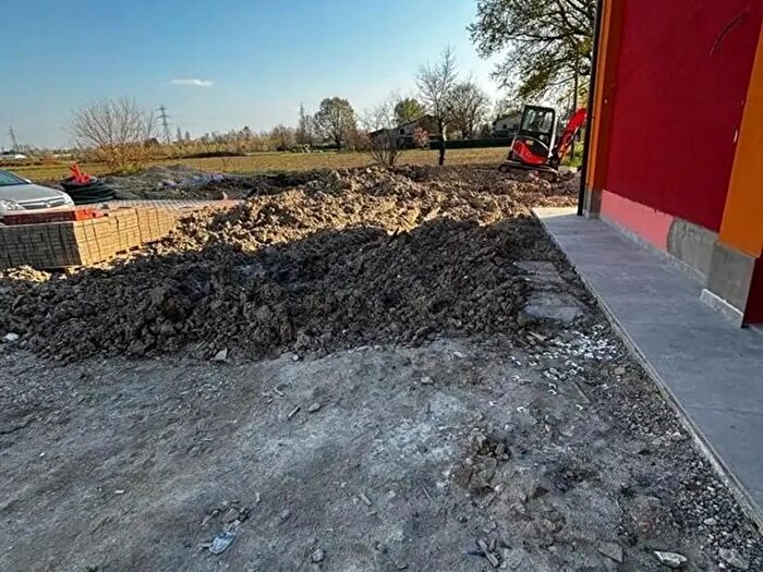 Casa con 5 locali in vendita in Via Vittorio Veneto, Modena