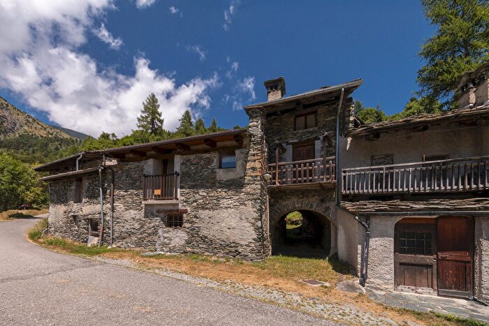 Casa bilocale in vendita in Borgata Ciampanesio, Sampeyre