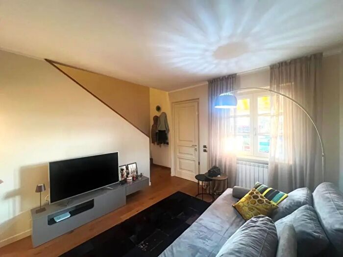 Casa con 5 locali in vendita in Camaiore