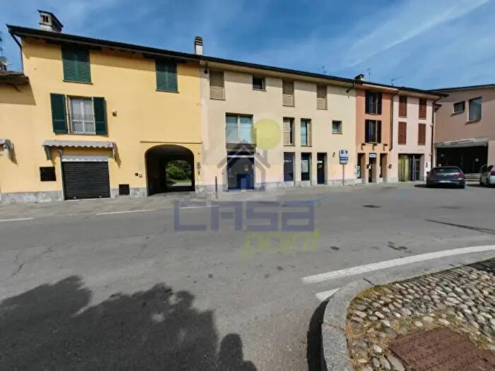 Casa con 5 locali in vendita in Pizza Vittorio Emanuele Secondo, Lodi Vecchio