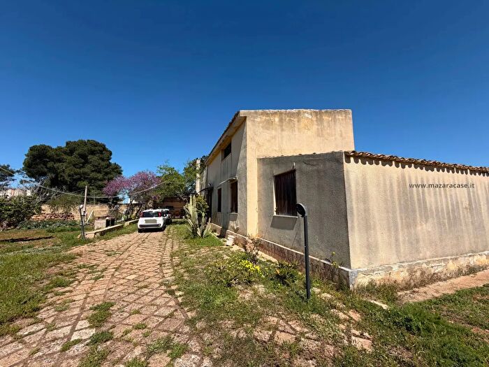 Casa quadrilocale in vendita in Mazara Del Vallo