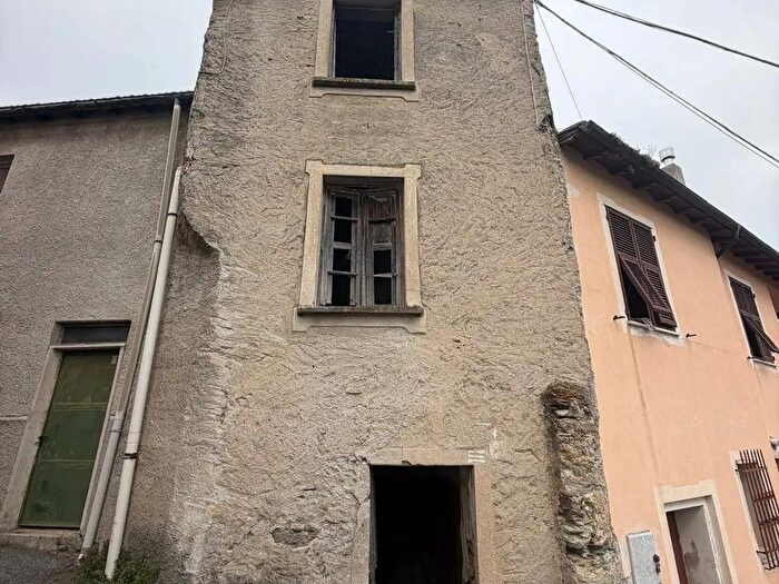 Casa quadrilocale in vendita in Via Portio Bardino Vecchio, Tovo San Giacomo