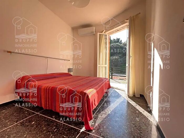 Appartamento trilocale in vendita in Via Summit Laigueglia Sv Italia, Laigueglia