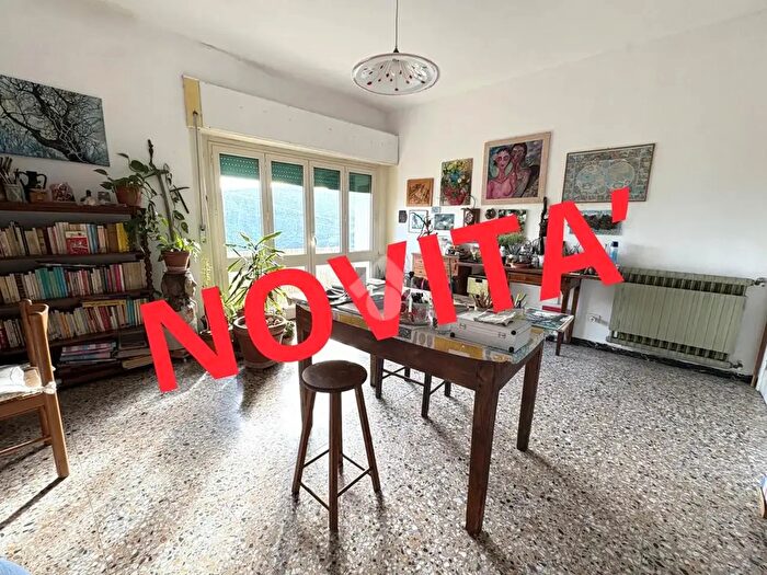 Appartamento trilocale in vendita in Via di Feronia, Narni