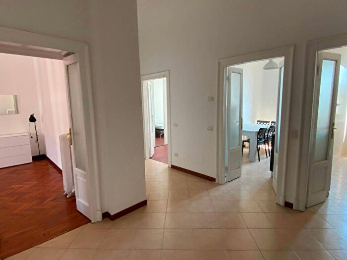 Appartamento quadrilocale in affitto in Via Spartaco, Montenero, Milano