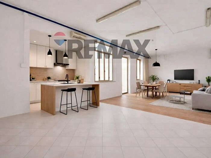 Casa con 5 locali in vendita in Ostiano