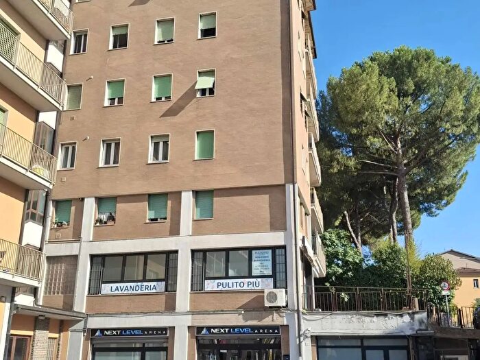 Appartamento con 5 locali in affitto in Via della Pallotta, Perugia