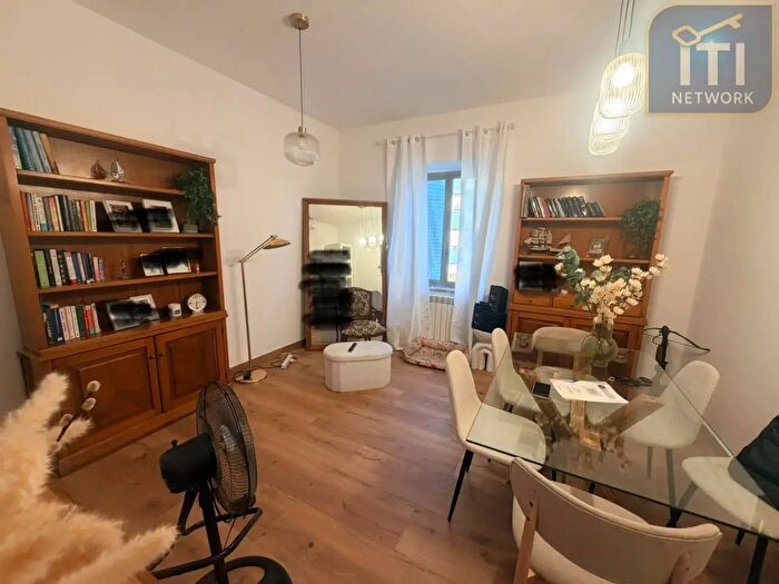 Appartamento bilocale in vendita in Via Beduschi, Roma