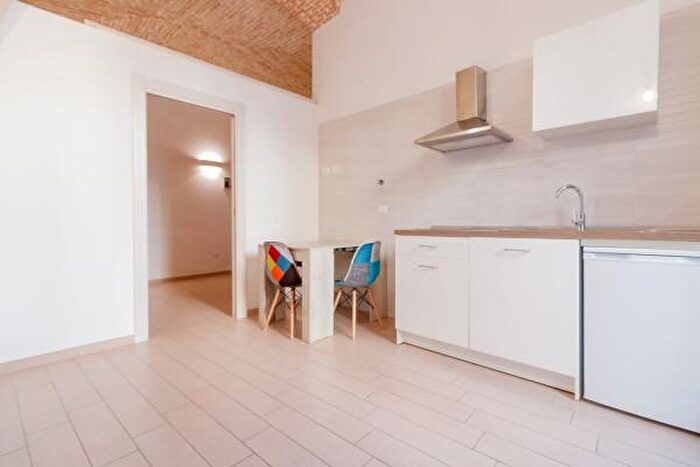 Appartamento quadrilocale in vendita in Via Felice Figliolia, Foggia