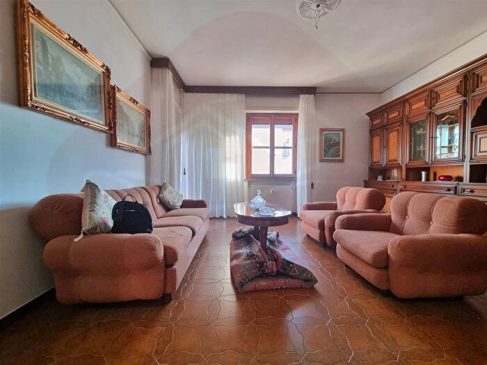 Appartamento con 6 locali in vendita in Empoli, Empoli