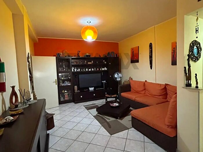 Appartamento quadrilocale in vendita in Viale Autonomia, Caltagirone