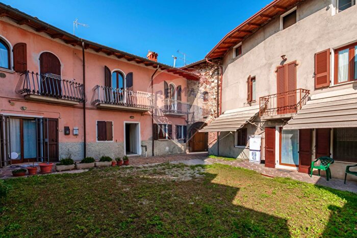 Case in Vendita e in Affitto - 3