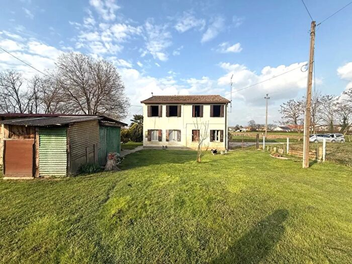 Casa con 6 locali in vendita in Tombolo