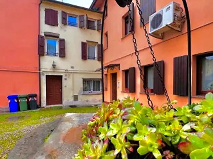 Casa quadrilocale in vendita in Via Martiri Partigiani, Soliera