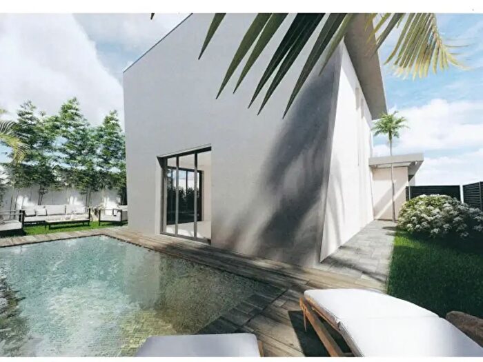 Casa quadrilocale in vendita in Novara