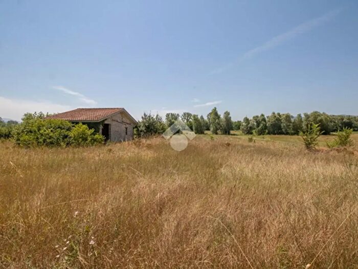 Casa monolocale in vendita in Via Rosce, Contigliano