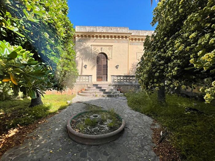 Casa con 6 locali in affitto in Via Nuova, Strasburgo Belgio, Palermo