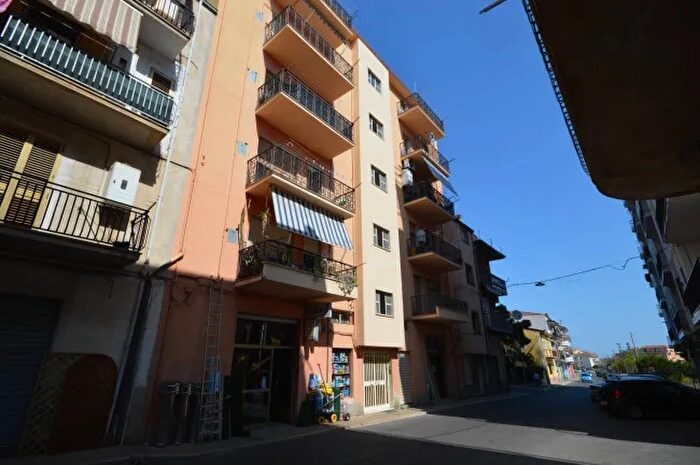 Appartamento quadrilocale in vendita in Crosia Via Kennedy, Crosia