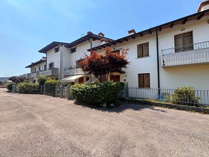 Appartamento con 6 locali in vendita in Via Marie Curie, Malo