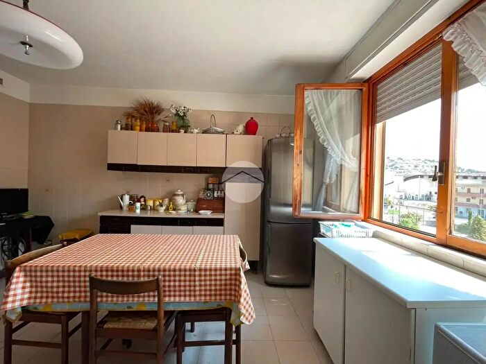 Appartamento trilocale in vendita in Via Barbagia, Cagliari